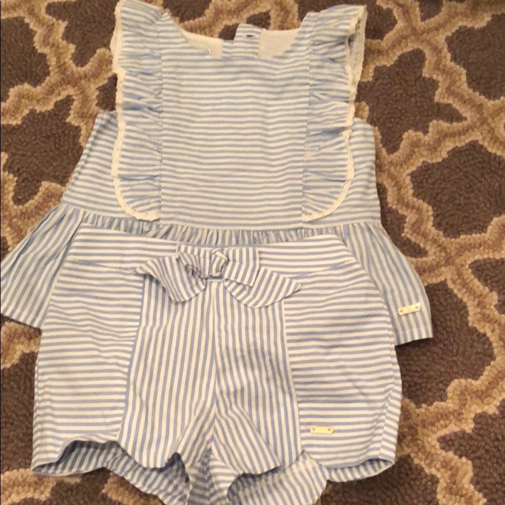 New Mayoral two piece infant piece super cute,